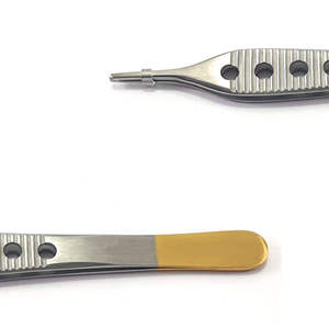 Hospital Medical Surgical Tweezers Forceps 10cm Single Use Stainless Steel Autoclave Safe Class II CE ISO Approved - Product Image 4