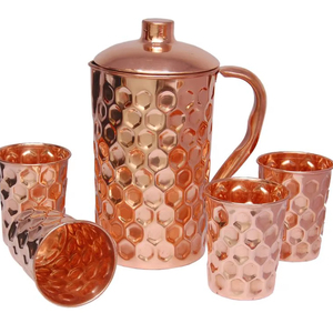 Juego de jarras de cobre para servir agua, con diseño premium, de metal, con vasos, duradero, reutilizable, para bebidas en la cocina. - Product Image 1