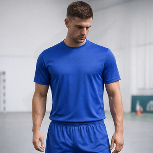 Maillot de football personnalisé en gros, uniforme de football 100% polyester respirant en maille, faible MOQ, directement de l'usine - Product Image 4