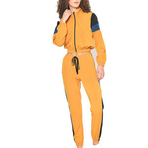 Wholesale 2026 Cheap Price Women Clothes Custom Jogger Sets Women's Clothing Crop <b>Top</b> Tracksuit for Women - Product Image 1