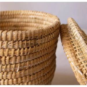 Cesta de Almacenamiento Tejida Ecológica con Tapa, Cesta de Paja Natural Enrollada para Organización del Hogar y Decoración Estética de Habitaciones - Product Image 3