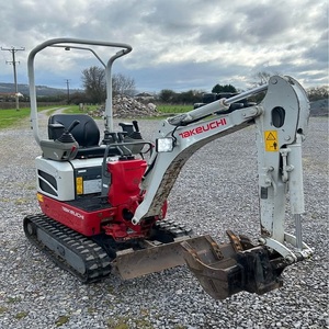 Mini-excavatrice compacte Takeuchi TB210R avec une maniabilité excellente, des performances robustes et une puissance de travail fiable - Product Image 2