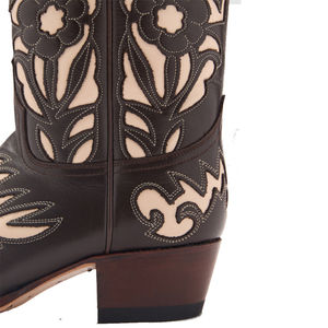 Vente en gros – Nouvelles bottes de cowboy rétro bleues pour femme, style western, à rayures brodées, antidérapantes, à enfiler, montantes à la cheville - Product Image 4