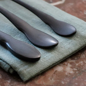 Ensemble de couverts noirs de qualité alimentaire supérieure, finition miroir, en métal, vente en gros, prix direct usine pour événements à prix raisonnable - Product Image 4
