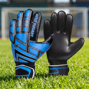 Gants de gardien de but de football personnalisés bleus et noirs en gros – Gants de gardien de but avec latex allemand de 4 mm et coupe négative - Product Image 2