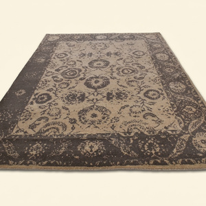 Tapis en laine taupe beige vieilli à motifs floraux, écologique, antidérapant, vintage, avec bordure, pour salon, chambre, hôtel - Product Image 2