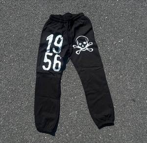 ชุดวอร์ม Fire Sweat ผลิตจากผ้า French Terry สำหรับผู้ชาย แต่งดีเทลขาดๆ และประดับด้วย Rhinestones ผ้าฟลีซหนานุ่ม น้ำหนักมาก ทรงโอเวอร์ไซส์ - Product Image 6
