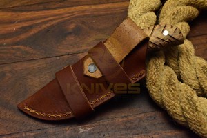 Cuchillo de Caza y Camping de Hoja Fija Hecho a Mano con Acero al Carbono, Mango de Madera Natural, Espiga Completa, Funda de Cuero para Exteriores, 3 Años de Garantía - Product Image 6