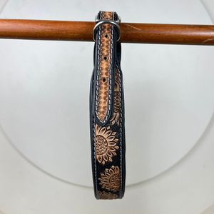 ปลอกคอสุนัขหนังแท้แบบปรับได้อุปกรณ์เสริมสำหรับสัตว์เลี้ยงดีไซน์ดอกทานตะวัน - Product Image 4