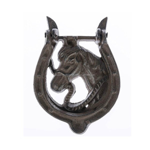 Aldaba de puerta moderno y elegante hecho de hierro fundido con acabado de latón antiguo, diseño en relieve con patrón de caballo para uso en apartamentos - Product Image 1