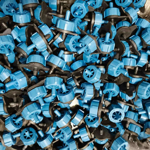 Gotero compensador de presión de 4L, 8L y 14L para sistema de microirrigación en línea para jardín, agricultura y kit de riego agrícola. - Product Image 4