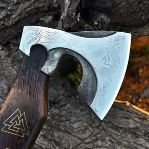 Hache viking artisanale avec manche en bois de frêne gravé et fourreau en cuir avec gravure sur la tête - Product Image 3