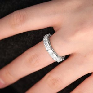 Bague en or véritable avec diamant de laboratoire personnalisé, style boutique, faite à la main, coupe princesse carrée, bande éternelle complète, bijoux IGI - Product Image 3