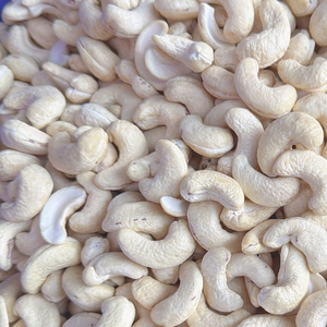 Hot Sale Cashew <b>Nuts</b> 1Kg Raw Cashew <b>Nuts</b> Cashew <b>Nuts</b> WW180, WW240, WW320, LP, WS Private Label Packaging Available - Product Image 1
