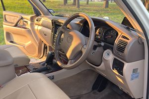 Toyota Land Cruiser V-X Limited de 1999 - Product Image 6