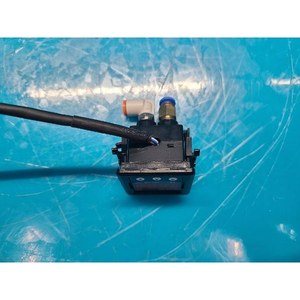 Medidor de Flujo Másico Térmico WISETEC WTDM-500 N1-2000-D24 Usado Como Está, Piezas de Equipos Semiconductores Legados - Product Image 6