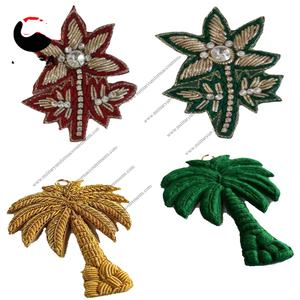 Forma de árbol Color verde bordado hecho a mano Zari trabajo con vestido de trabajo cortado, Chaniyacholi, decoración artesanal - Product Image 1