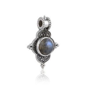 Pendentif artisanal en argent sterling 925 avec labradorite véritable, travail Rawa, bijoux fins uniques unisexes, fabricant en gros - Product Image 4