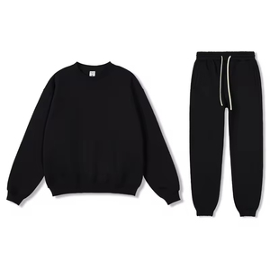 Survêtement Homme Personnalisable Coupe Ample – Ensemble de Jogging Multicolore Type T-shirt – Vêtements de Sport avec Design et Couleurs Personnalisables - Product Image 5