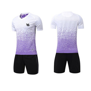 Uniforme de Fútbol Estilo Deportivo Urbano, Material de Secado Rápido, Ajuste Cómodo, Ideal para Juegos al Aire Libre y Práctica Diaria - Product Image 1