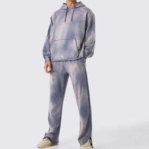 Conjunto Deportivo con Capucha para Hombre, Personalizable en Colores, Ecológico, Ligero, Transpirable, 100% Poliéster, Corte Ajustado - Product Image 1