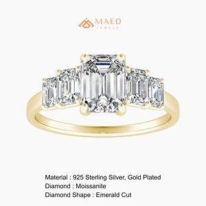 Anillo de Boda de Moissanita con Corte Esmeralda Chapado en Oro de 14K, Joyería de Lujo para Novia, Regalo para Uso Diario de Mujer, Estilo Moderno y Brillante de EE. UU. - Product Image 6