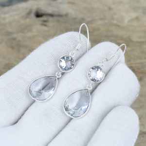 ต่างหูห้อยประดับพลอยไวท์โทแพซ เงินแท้ 925 ทำมือ ดีไซน์หรูหรา เหมาะสำหรับงานปาร์ตี้ ของขวัญวันครบรอบแทนความรัก - Product Image 1