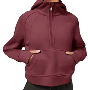 Sweat-shirt à capuche confortable en molleton personnalisé pour femme, coupe oversize, manches longues, col zippé 1/4, décontracté, avec logo frontal, pour l'automne - Product Image 1