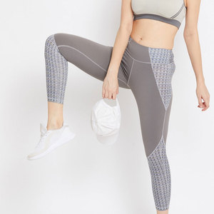 Leggings de Yoga de Cintura Alta con Estampado Geométrico, Largo hasta la Pantorrilla, Spandex y Poliéster, Elásticos en Cuatro Direcciones, Diseño con Costuras en Contraste - Product Image 5