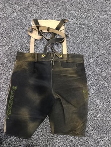 Lederhosen traditionnels allemands pour hommes, taille mi-haute, bretelles brodées, style bavarois, short en laine fait main, uni et respirant - Product Image 3