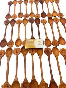 Cuchara de madera con mango de flor de margarita, cuchara de madera roja para café y especias, cuchara de madera hecha a mano con diseño de flor de margarita, hongo y pluma - Product Image 1