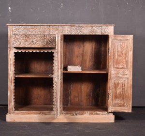 ตู้ไม้โบราณงานฝีมือคุณภาพเยี่ยม พร้อมประตูแกะสลักและพื้นผิวแบบดิบๆ สไตล์วินเทจ ศิลปะโบราณจากเทือกเขาหิมาลัย - Product Image 2