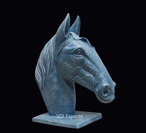 Luxury Horse <b>Head</b> Table Lamp Sculpture in Polyester Resin – Royal Equestrian Table Decor for Wedding & Event <b>Styling</b> - Product Image 2