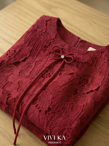 Blusa de Mujer con Detalle de Lazo de Encaje Floral VELA VIVI KA Casual 100% Poliéster Manga Corta Regular Transpirable Floral - Product Image 3