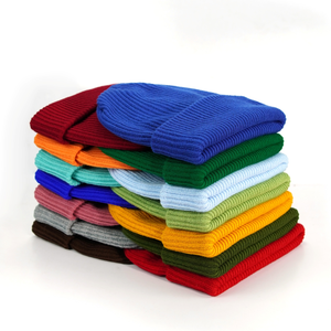 Gorros de Invierno Personalizados al por Mayor, Gorros con Bordado 3D - Gorro Tejido Cálido con Logotipo/Elemento Bordado en 3D. - Product Image 2