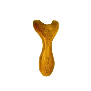 Masseur facial Gua Sha en bois rustique écologique avec artisanat en bois d'acacia massif pour la relaxation musculaire - Cadeau du Nouvel An - Product Image 3