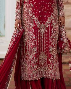Ensemble Kurta en soie brodée rouge pour femme avec pantalon Palazzo et Dupatta – Tenue traditionnelle indienne et pakistanaise pour mariage – Coupe régulière, longueur au sol - Product Image 5