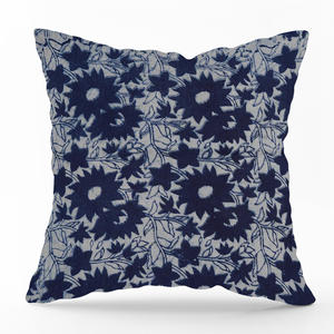 Housse de coussin en coton doux indigo, imprimée à la main, décorative pour la maison - Product Image 3