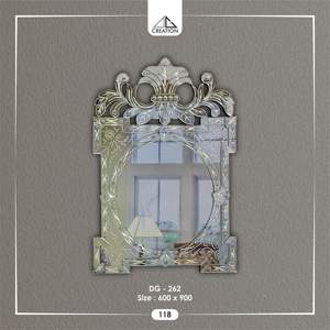 Ces miroirs uniques rehaussent la décoration intérieure, ajoutant une touche de style unique et illuminant toute pièce grâce à leurs propriétés réfléchissantes. - Product Image 4