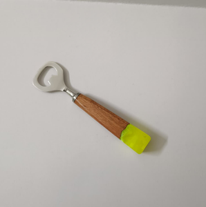 Ouvre-bouteille unique, écologique et durable en bois, résine et acier inoxydable avec poignée, outil de cuisine, accessoire, cadeau - Product Image 1