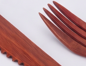 Juego de cubiertos de madera con cuchara, tenedor y cuchillo, diseño minimalista, pulido a mano, reutilizable para uso en campamentos. - Product Image 5