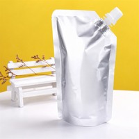 Pochettes à bec verseur pour café infusé à froid 200ml 250ml 300ml, sacs à boisson en aluminium de qualité alimentaire anti-fuite avec bouchon à vis 8.6mm 16mm