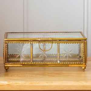 Caja de Joyería Moderna de Lujo en Cristal Transparente con Marco de Metal Dorado, Caja de Almacenamiento Minimalista para Objetos Pequeños, Personalizable, de Alta Calidad - Product Image 5