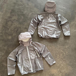 Chaqueta Cortavientos con Capucha para Hombre, Diseño Deportivo con Estampado, Estilo Urbano, Cierre de Cremallera, Poliéster/Algodón, Invierno - Product Image 3