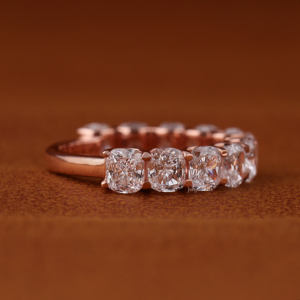 Anillo de Eternidad con Diamantes Cultivados en Laboratorio con Corte Cojín, Anillo de Boda de Oro Rosa de 14K, Anillo de Aniversario, Anillo de Diamantes Apilable para Mujer - Product Image 2