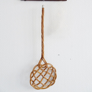 Varilla para golpear alfombras de ratán natural, hecha a mano, herramienta tradicional de artesanía para limpieza del hogar. - Product Image 2