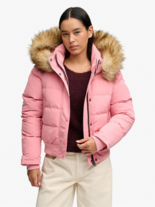 Chaqueta de invierno acolchada personalizada para mujer, ropa informal premium para exteriores, a prueba de viento, con cierre de cremallera y bolsillos laterales. - Product Image 1
