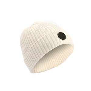 Comfortable High Manufacture Custom Design <b>Beanie</b> <b>Hats</b> Low Price <b>Light</b> Weight <b>Beanie</b> <b>Hats</b> - Product Image 1