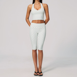 Ensemble de yoga pour femmes à pois, haut court à col halter et leggings mi-cuisses, vêtements de sport respirants, ensemble 2 pièces - Product Image 6
