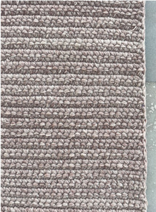 Tapis à rayures tricoté à la main, texture épaisse, prix d'usine, fabriqué en polyester, idéal pour les intérieurs de luxe et l'extérieur. - Product Image 3